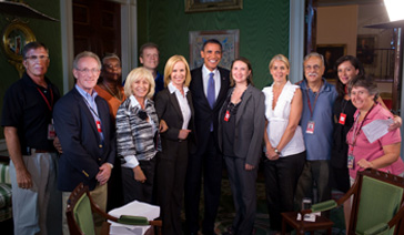 Consumer Watchdog-Money Saving Expert-Elisabeth Leamy-And her crew pose with President Obama after interview